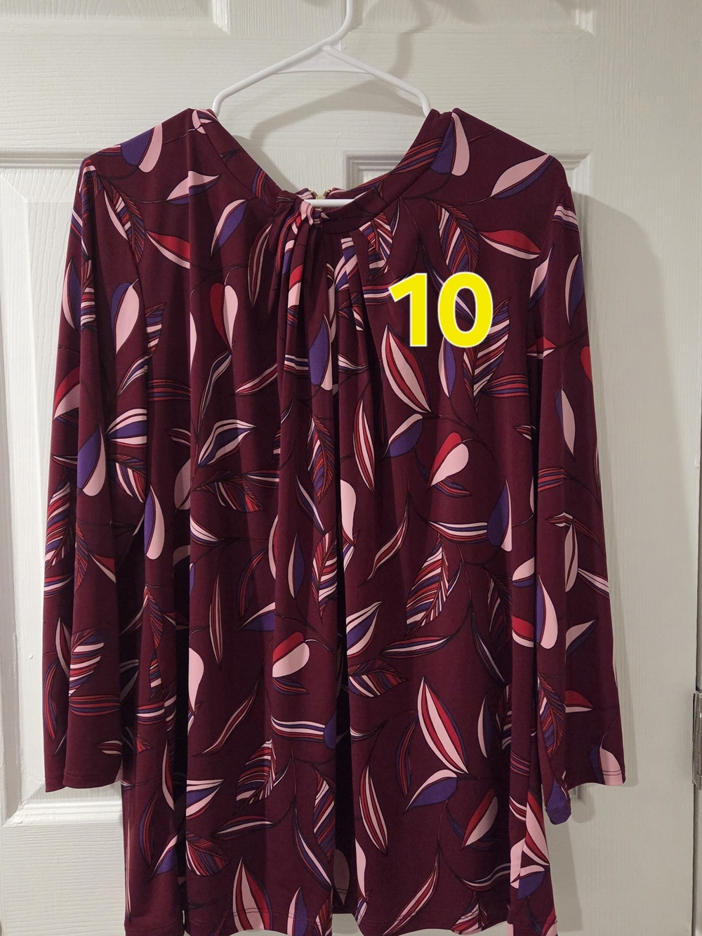 Liz Claiborne Burgundy Leaf-Print Tie-Neck Tunic